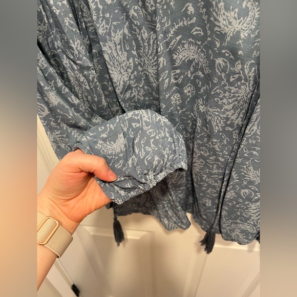 Indah Somi Easy Oversize Summer Blouse in Indigo Batik Top- Medium - Picture 7 of 7